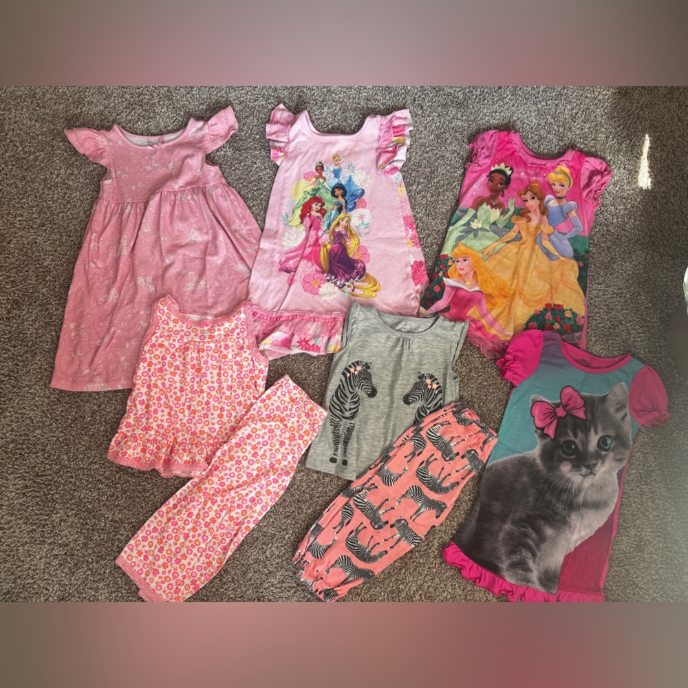 Girls Sleepwear Lot - Disney Princess and others